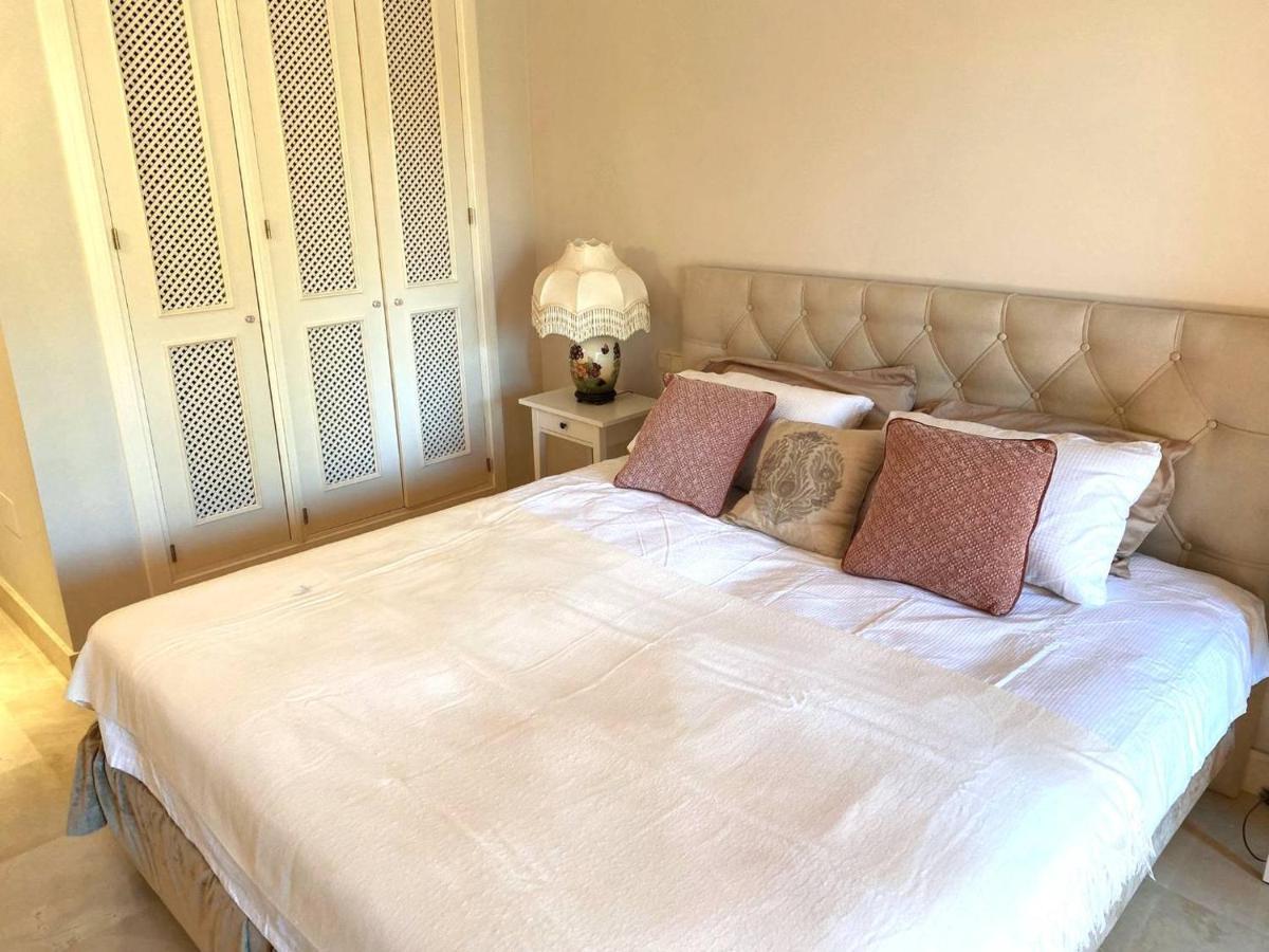 Bahialcantara Beachside Apartment Marbella